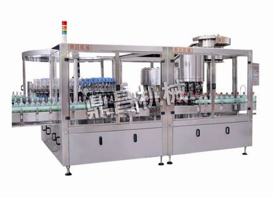 CGF48-30-8 沖瓶、灌裝、封口三聯機
